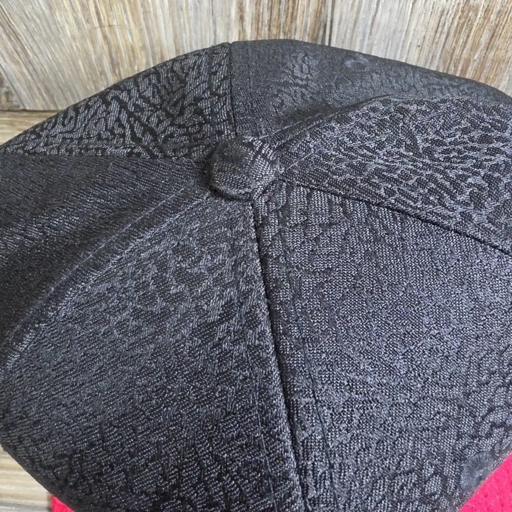 Michael Jordan 'Jumpman' Nike‎ Metal Logo Black Red Hat Cap Snapback YOUTH HAT